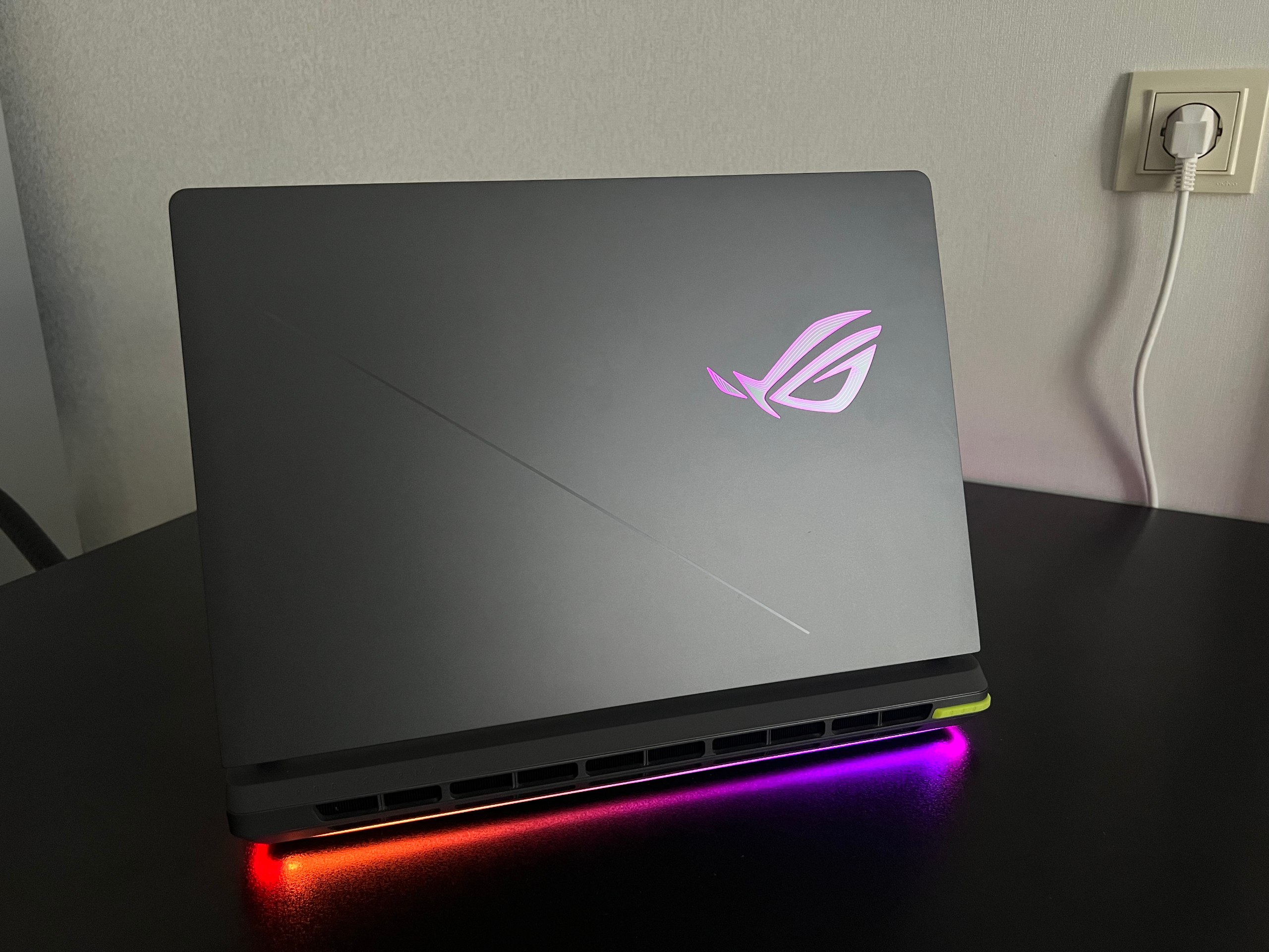 Ноутбук Asus ROG Strix G16 (G615LR), 2025