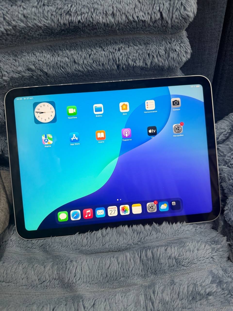 iPad 10-го поколения 64 ГБ