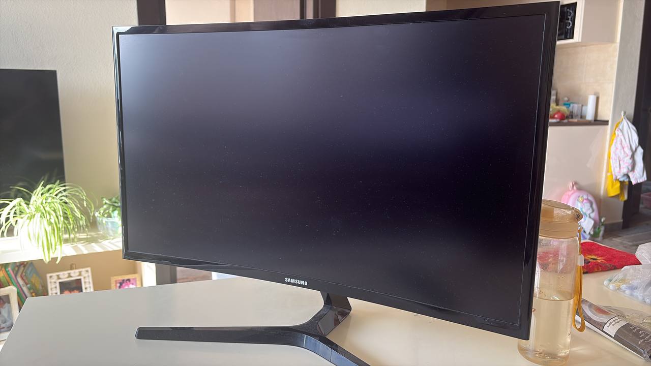 Монитор Samsung C27F390FHI 27″ изогнутый под ремонт
