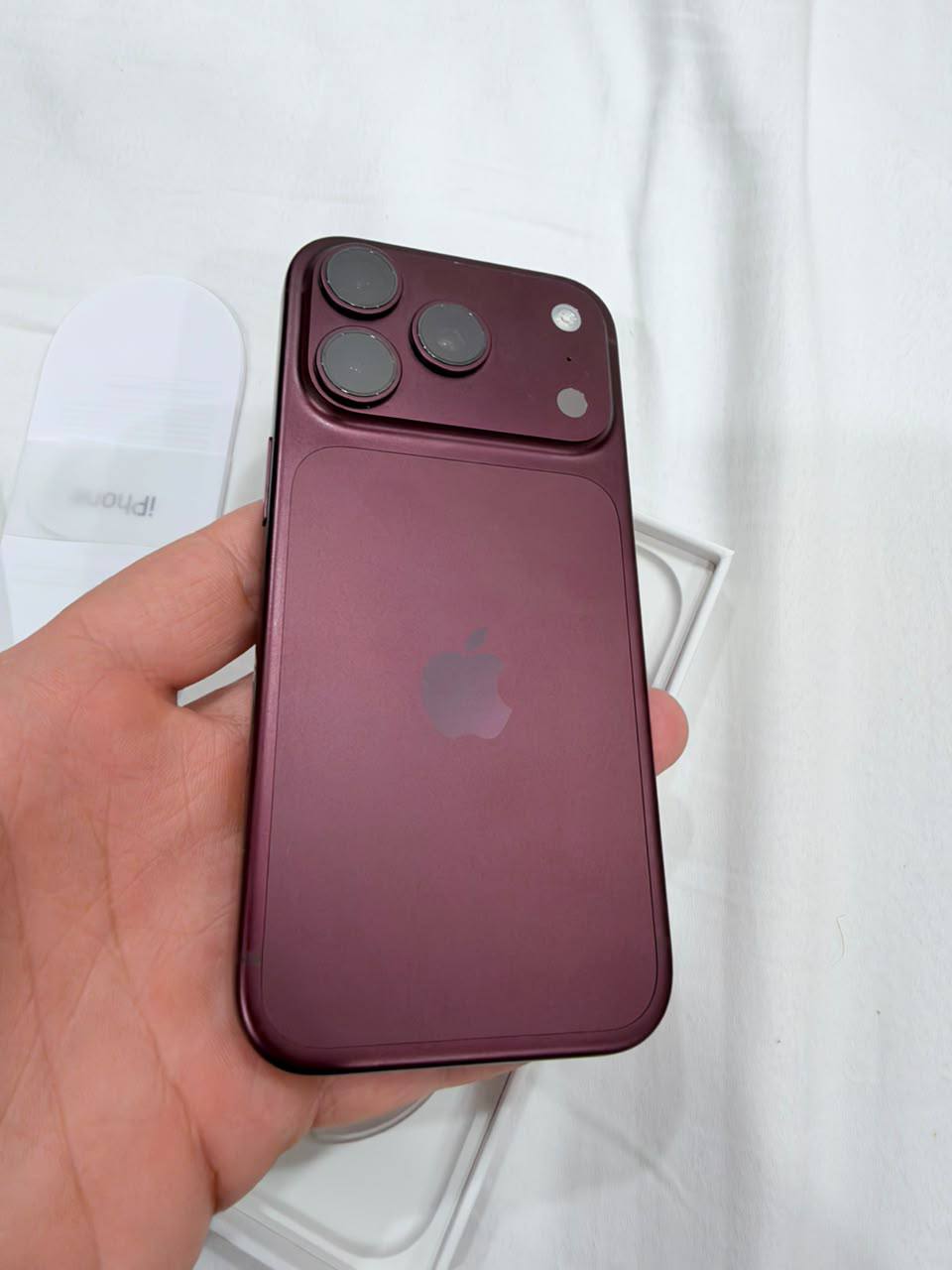 iPhone 18 Pro SIM/eSIM
