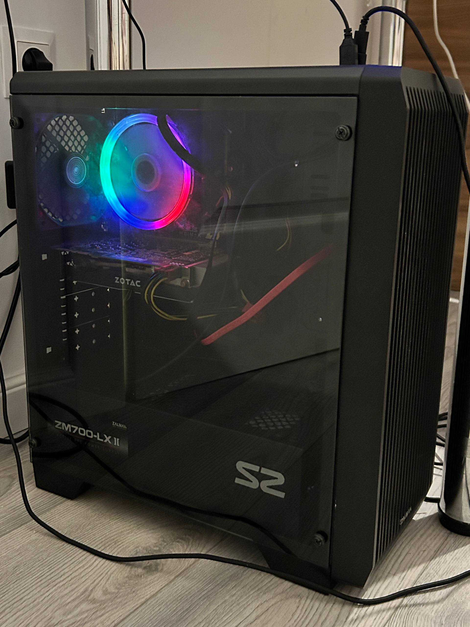 Игровой компьютер: Intel Core i5-4440, GTX 1070 8GB, 16GB RAM, SSD+HDD
