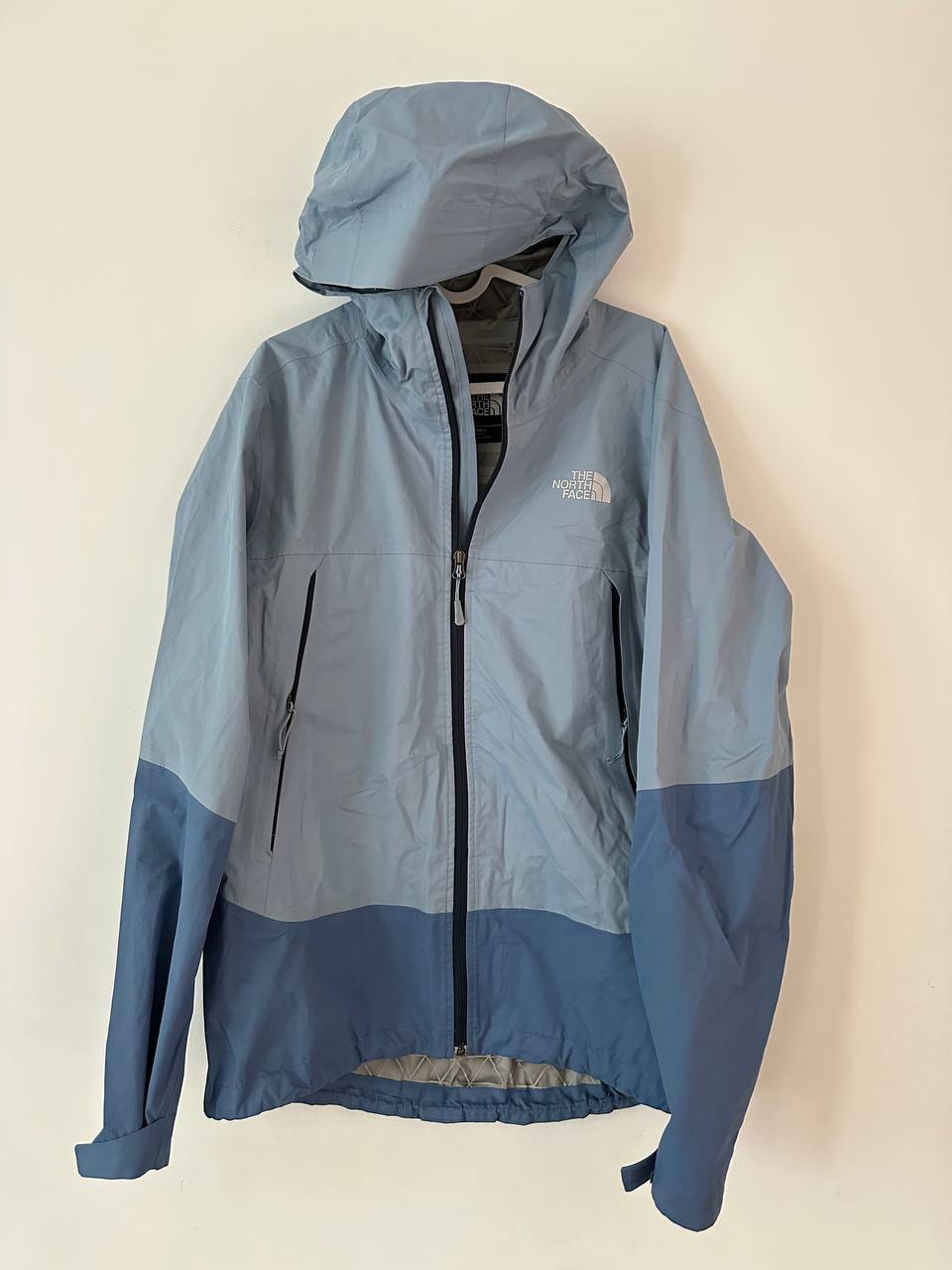 Ветровка The North Face, размер M