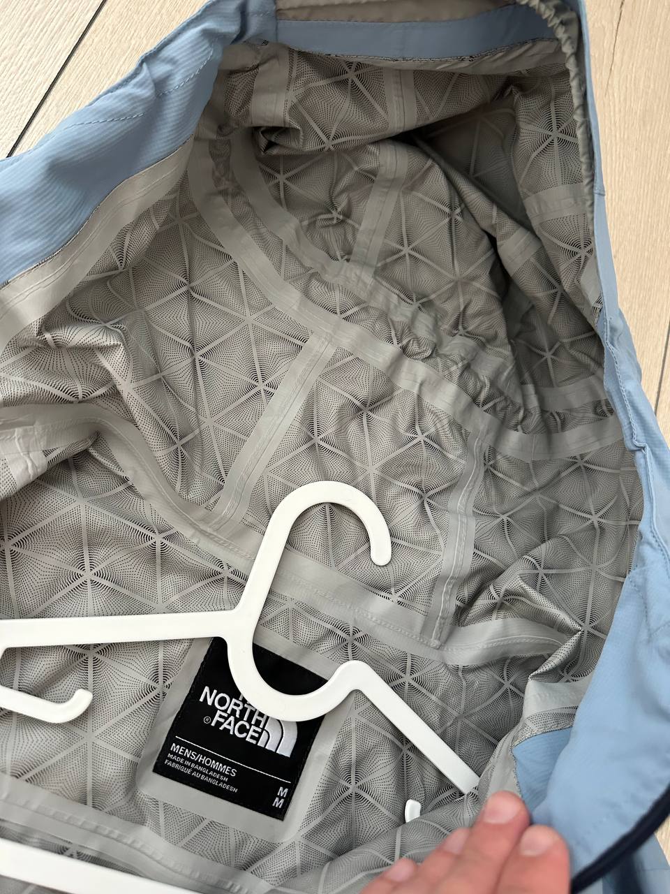 Ветровка The North Face, размер M