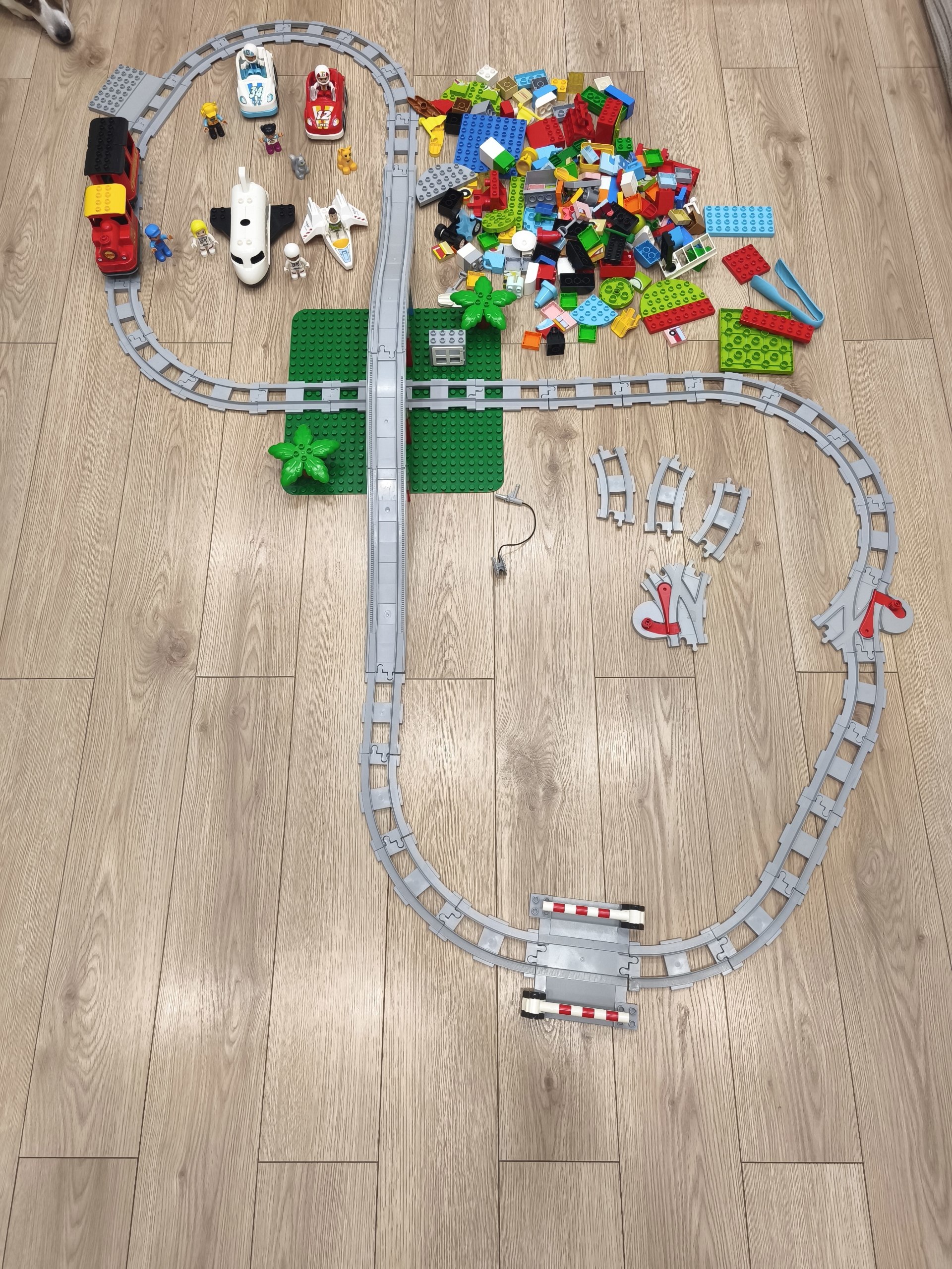Набор Lego Duplo железная дорога + мост + дополнительные рельсы