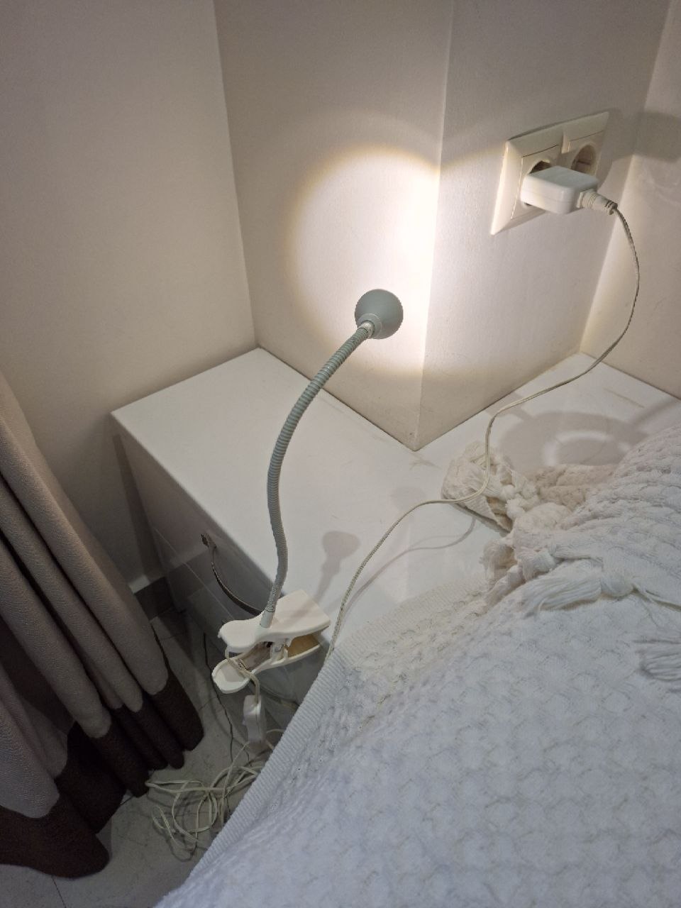 Лампа с USB-зарядкой