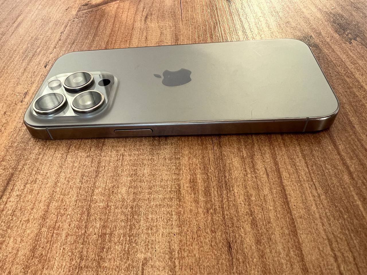 iPhone 15 Pro 256GB Natural Titanium