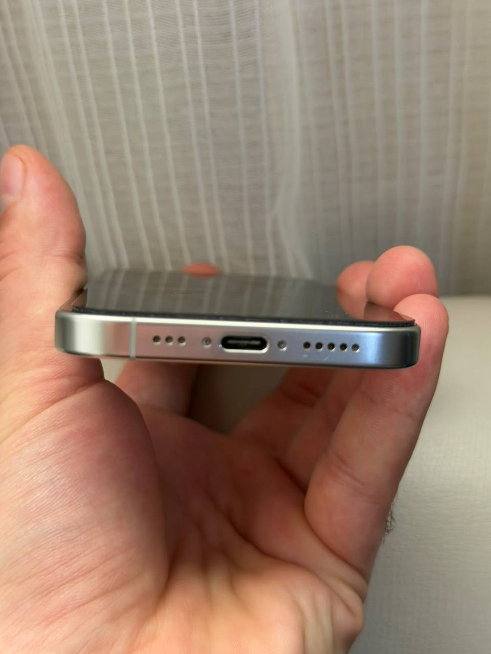 iPhone 16 Pro 128GB eSIM