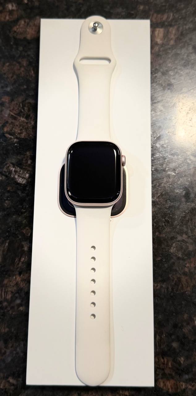 Apple Watch Series 11 42mm Rose Gold