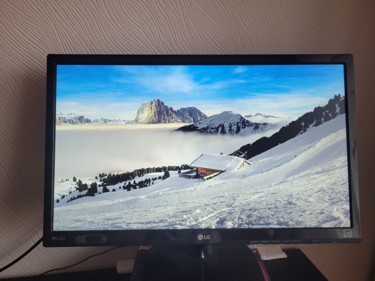 Монитор LG 22MP48HQ 21.5"