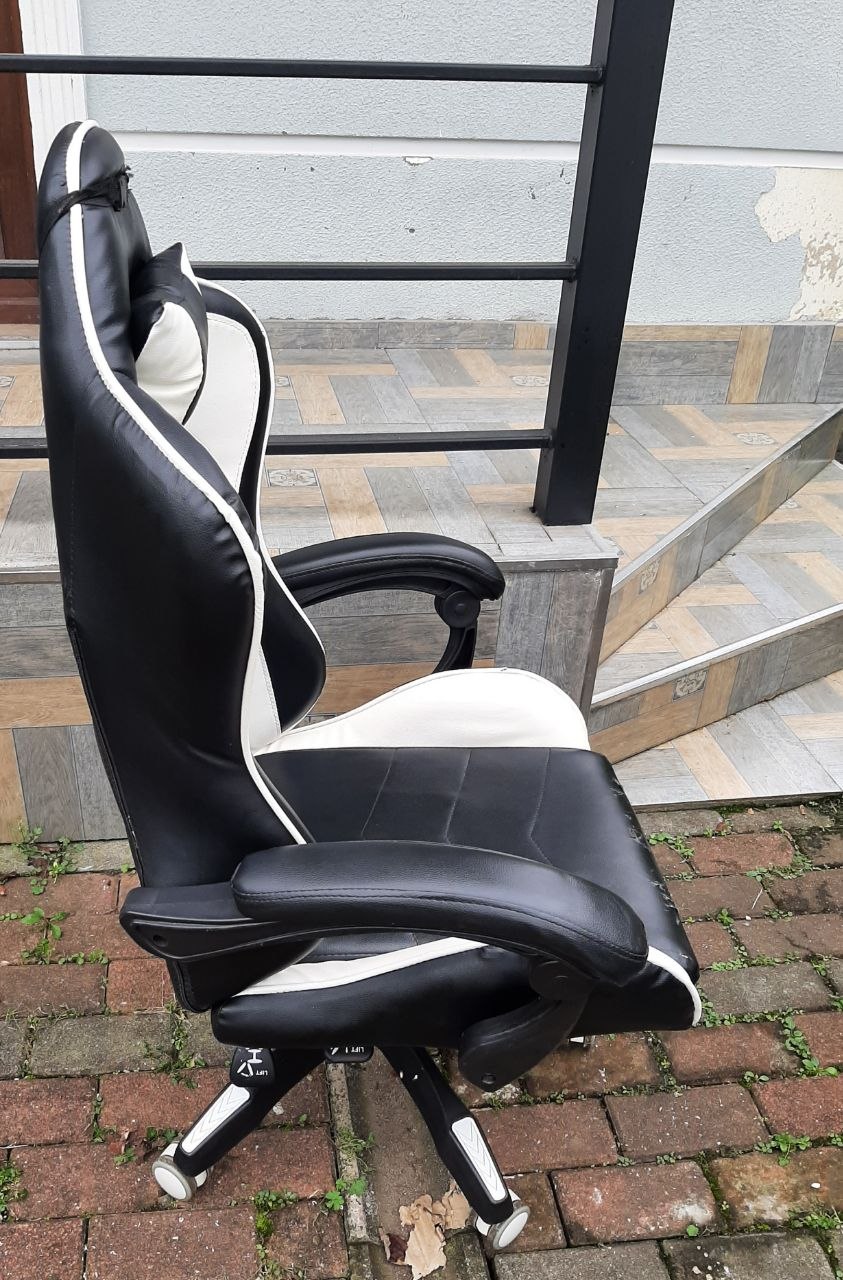 Геймерское игровое кресло