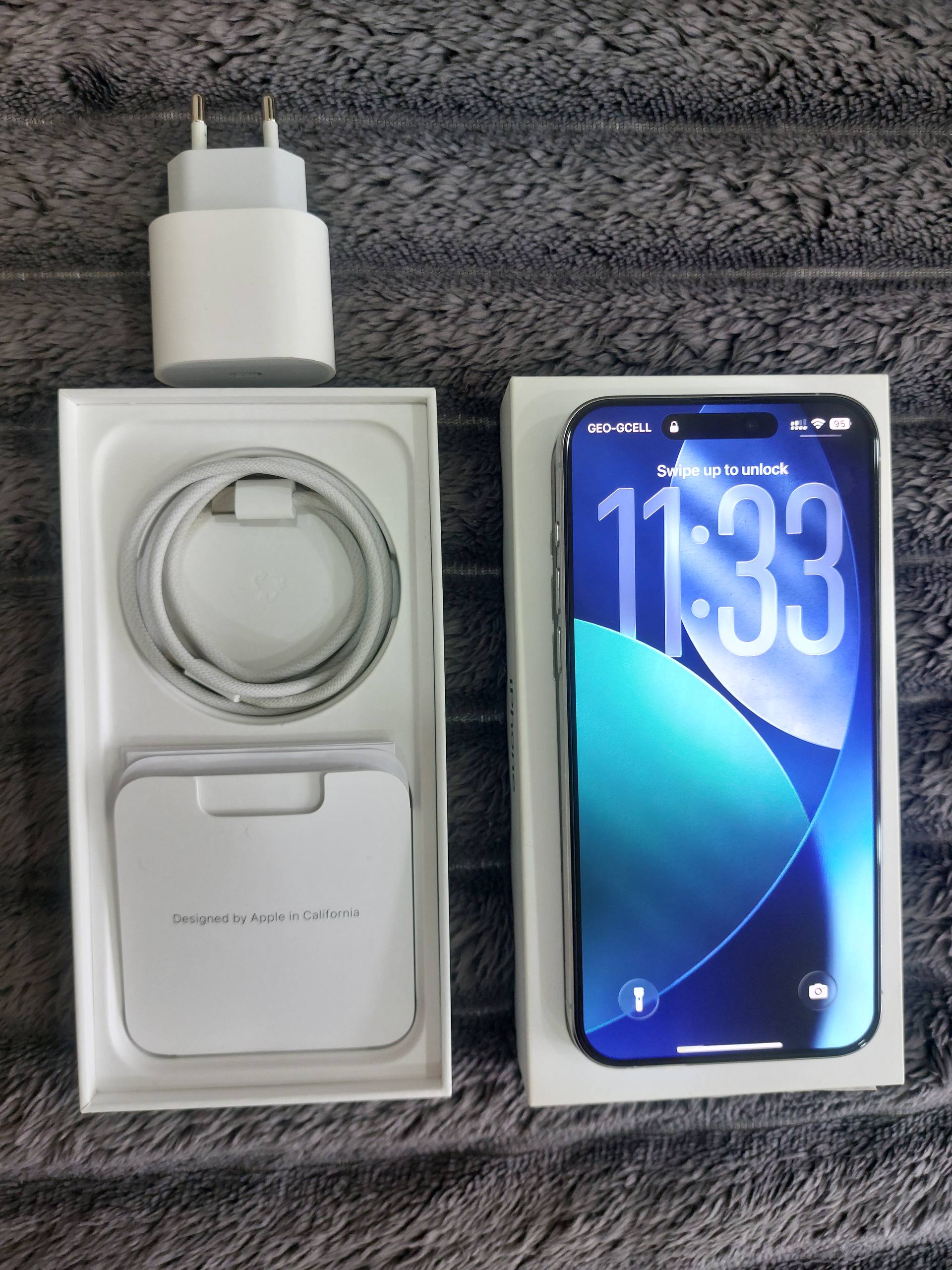iPhone 15 Pro Max 256 GB White (Sim + E-Sim)