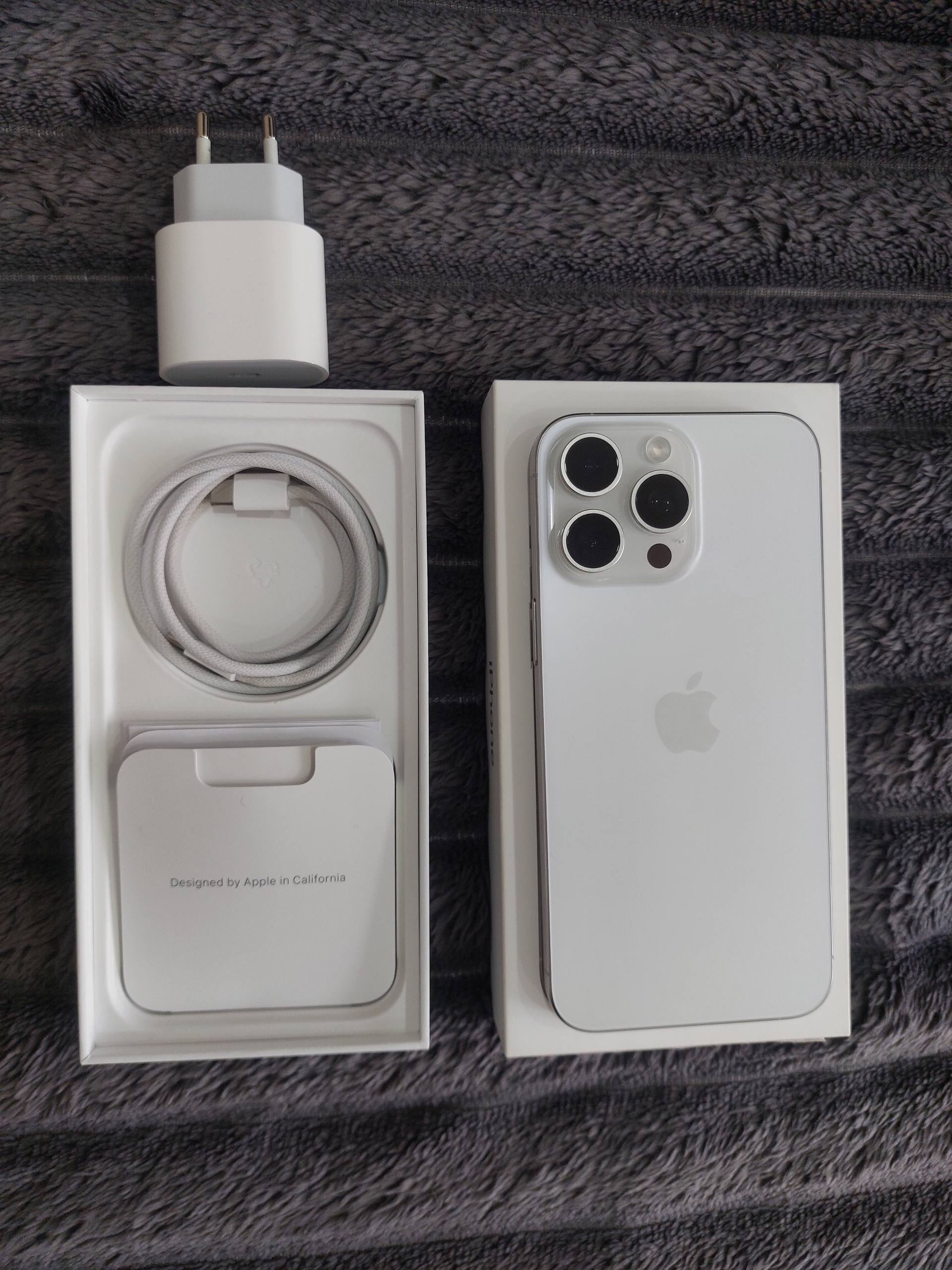 iPhone 15 Pro Max 256 GB White (Sim + E-Sim)