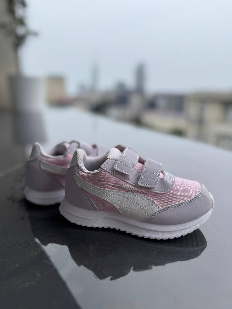 Детские кроссовки Puma, размер 28.5
