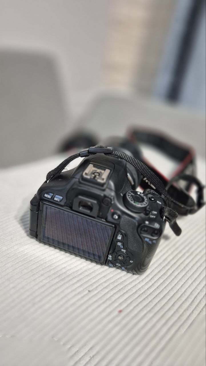 Canon EOS 600D (Rebel T3i) + объектив Sigma 30mm f/1.4 EX DC HSM