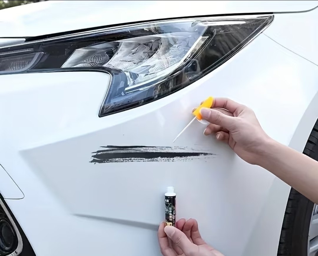 Ручка для подкрашивания автомобилей, мотоциклов и мопедов, чёрная