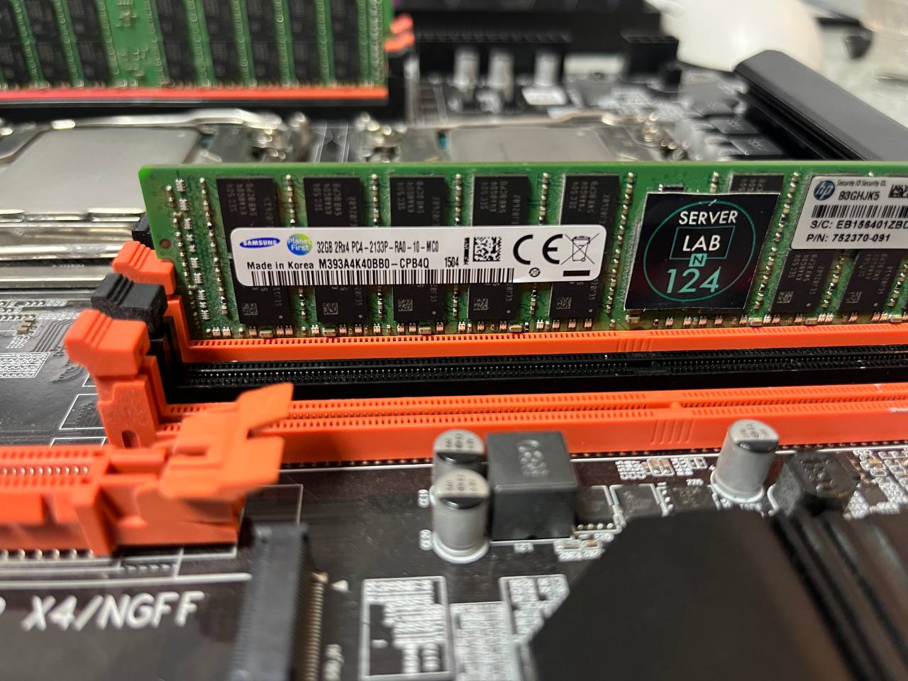 Комплект Huananzhi X99-9D4 + Xeon E5-2699 v3 + 64GB DDR4 ECC + 6 SSD + БП