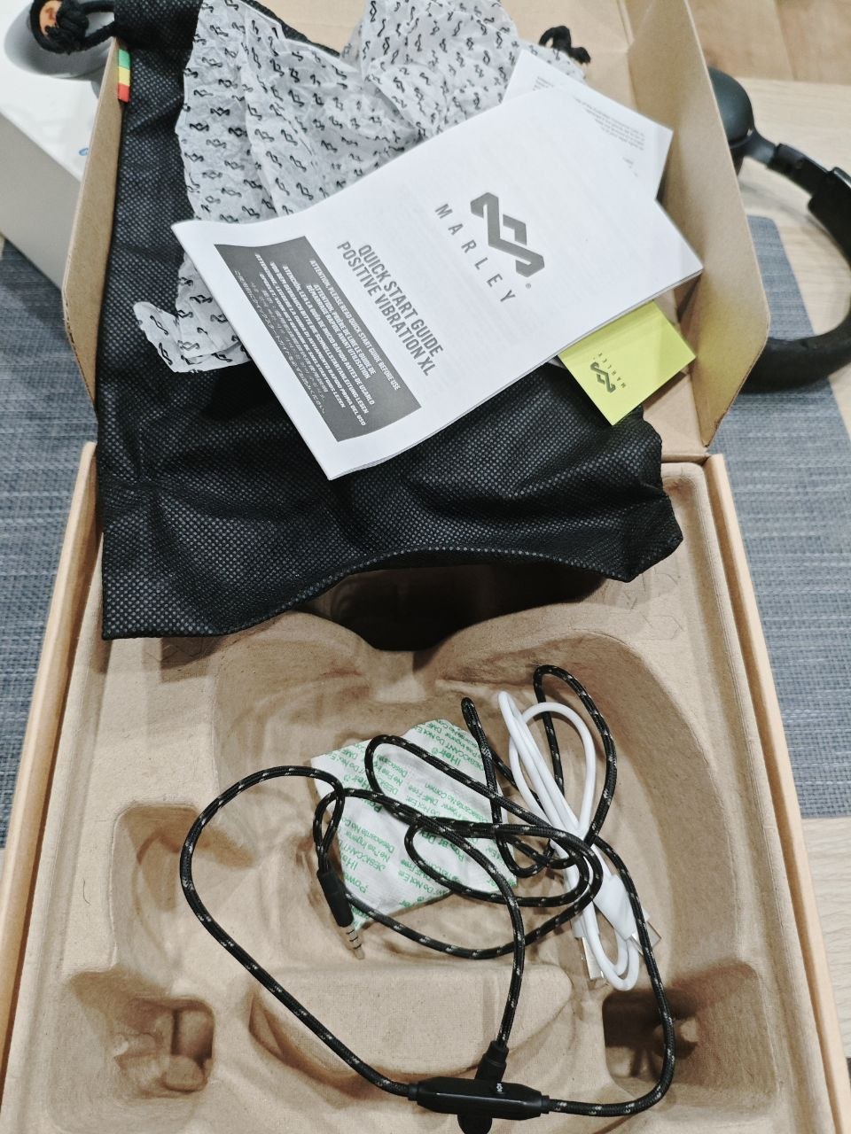 Bluetooth наушники House of Marley Positive Vibrations XL