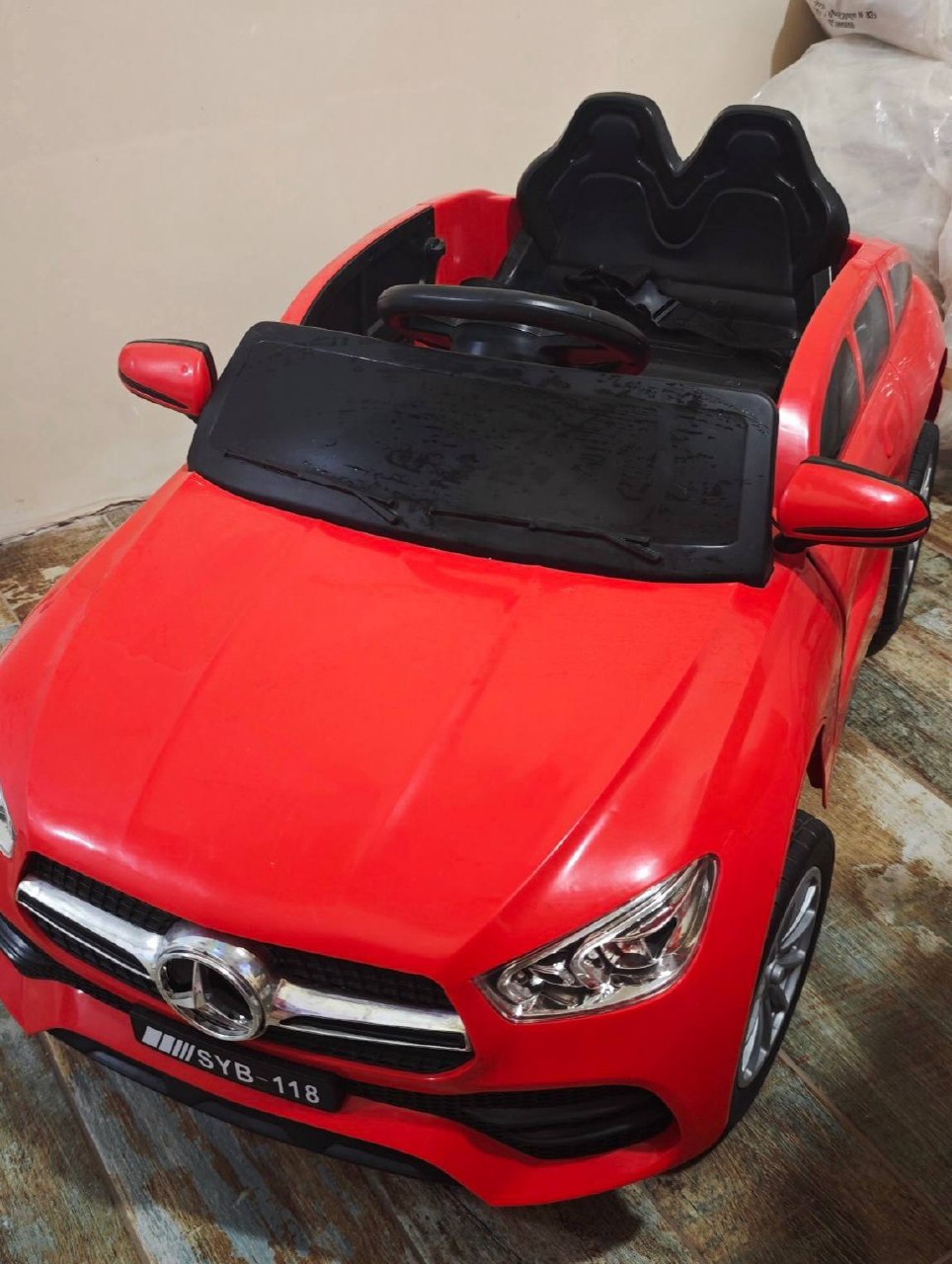 Детский электромобиль Mercedes GLE Coupe Red