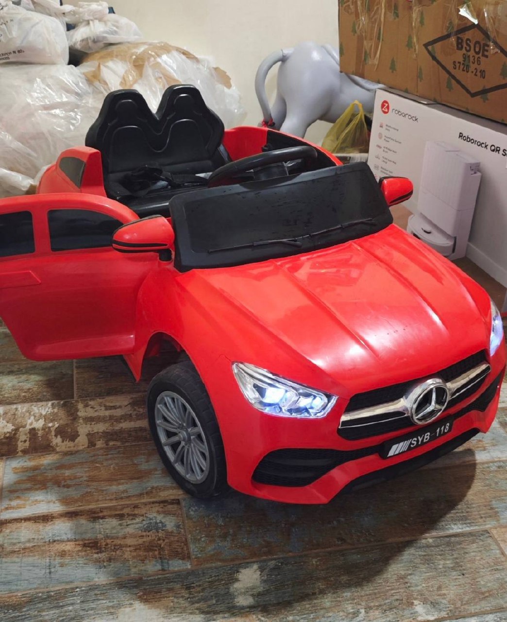 Детский электромобиль Mercedes GLE Coupe Red