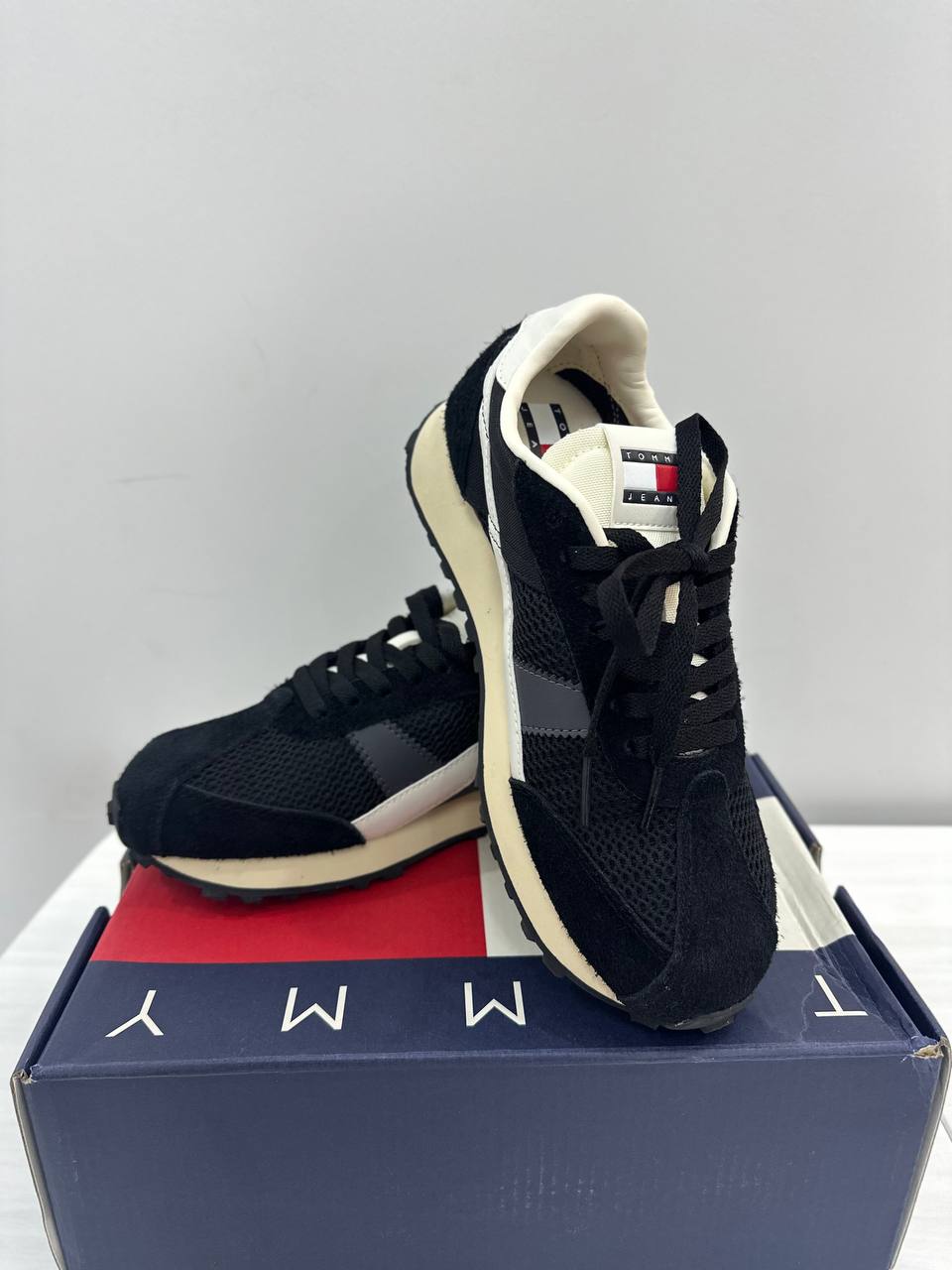 Кроссовки Tommy Hilfiger, размер 38