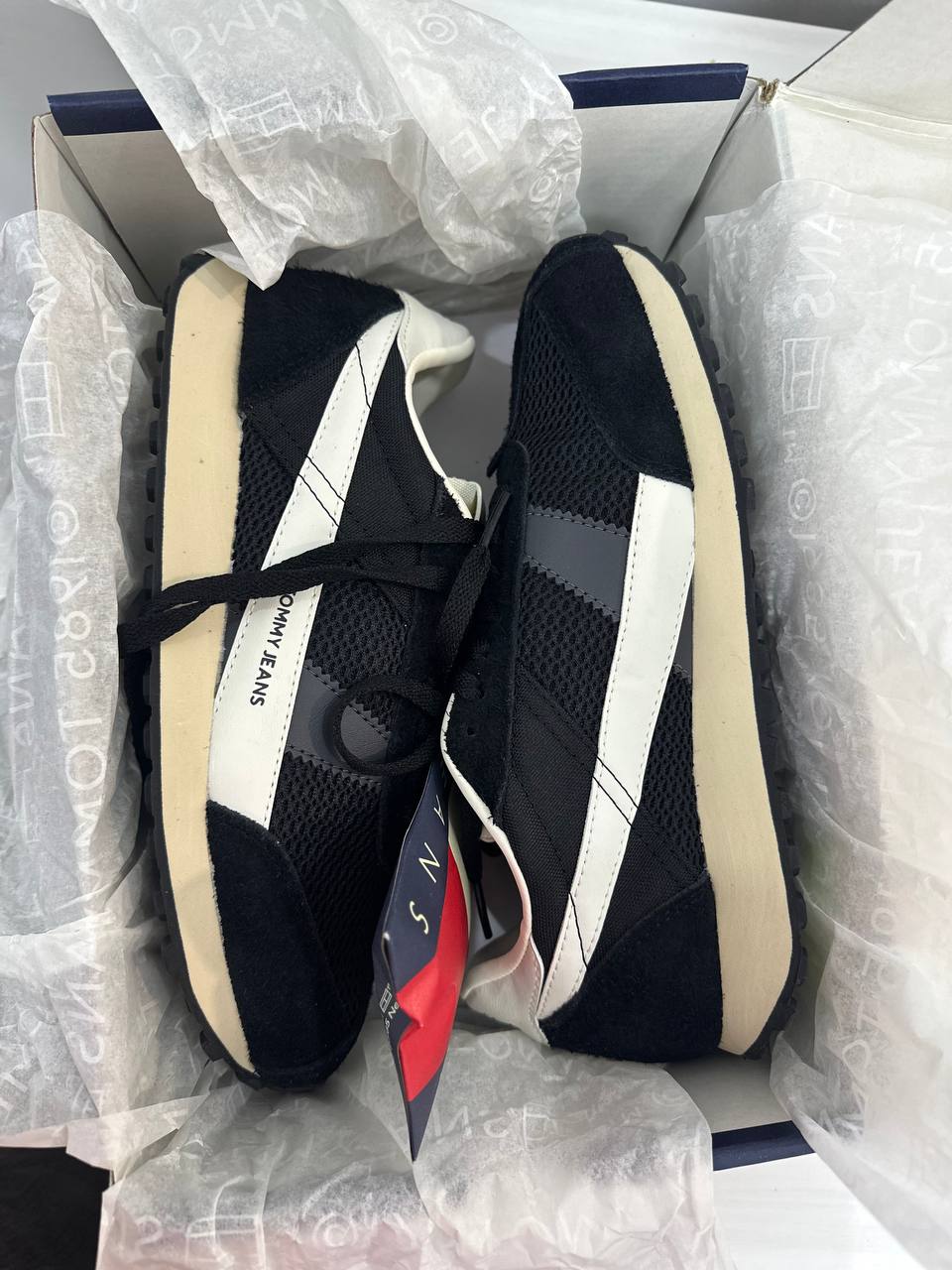 Кроссовки Tommy Hilfiger, размер 38