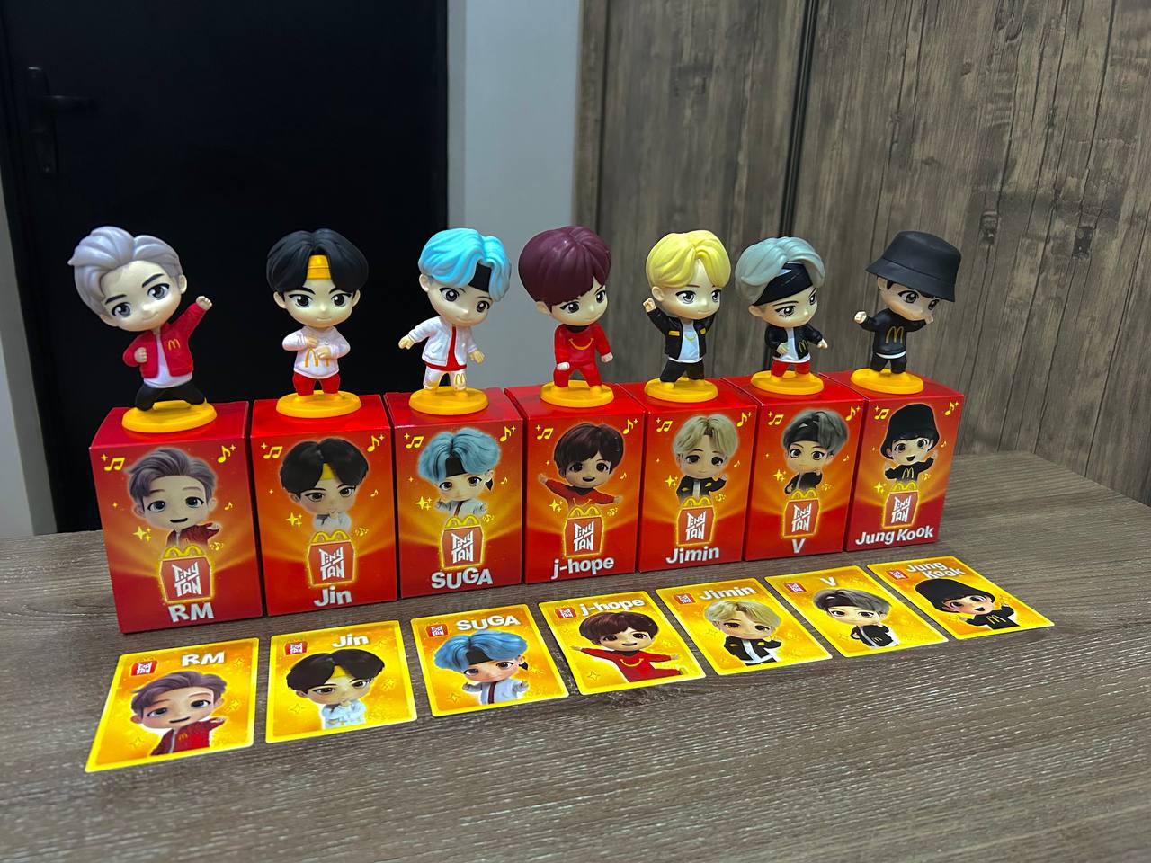 Фигурки BTS x McDonald's 2025 (коллекция)