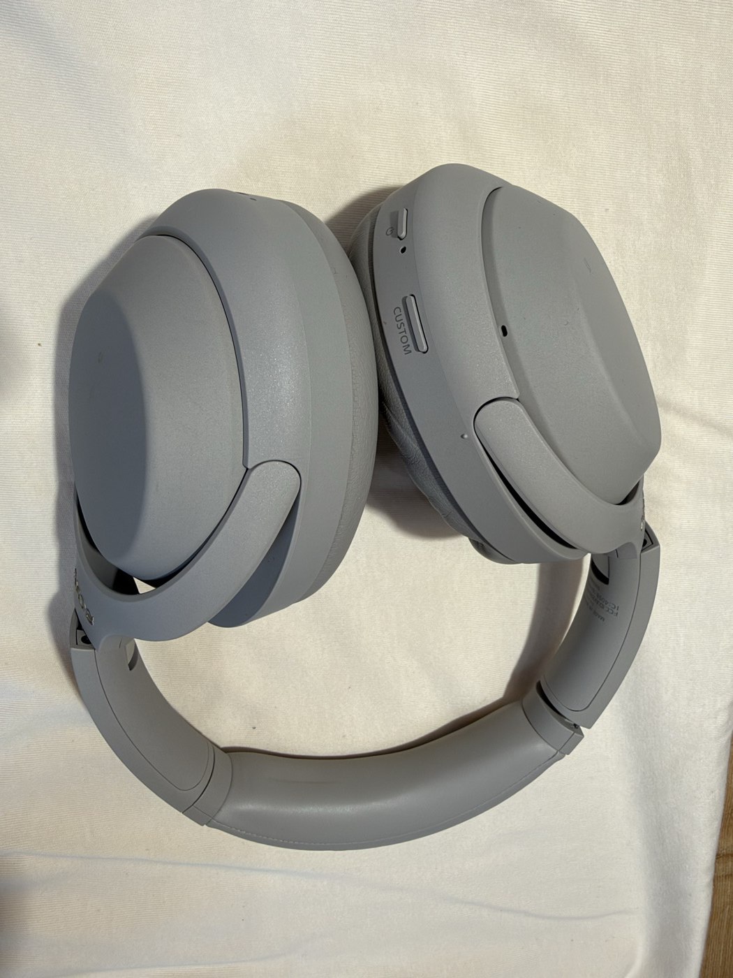 Наушники Sony WH-1000XM4