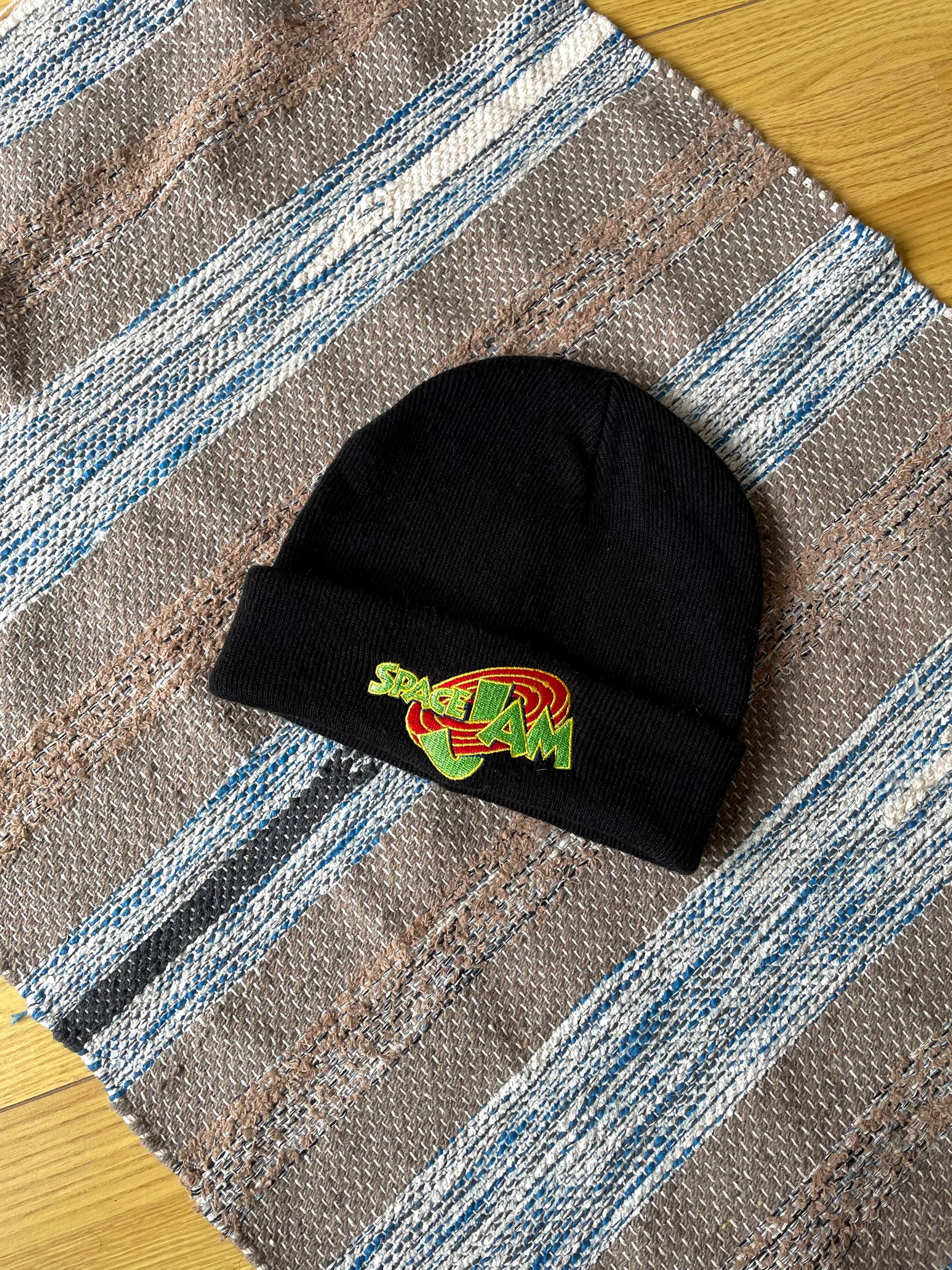 Шапка Space Jam