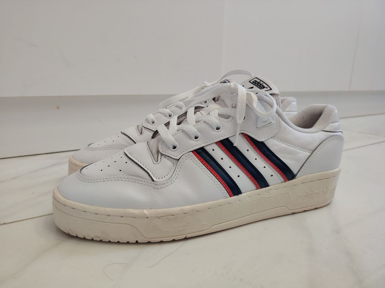 Оригинальные кроссовки Adidas, размер 44-44.5