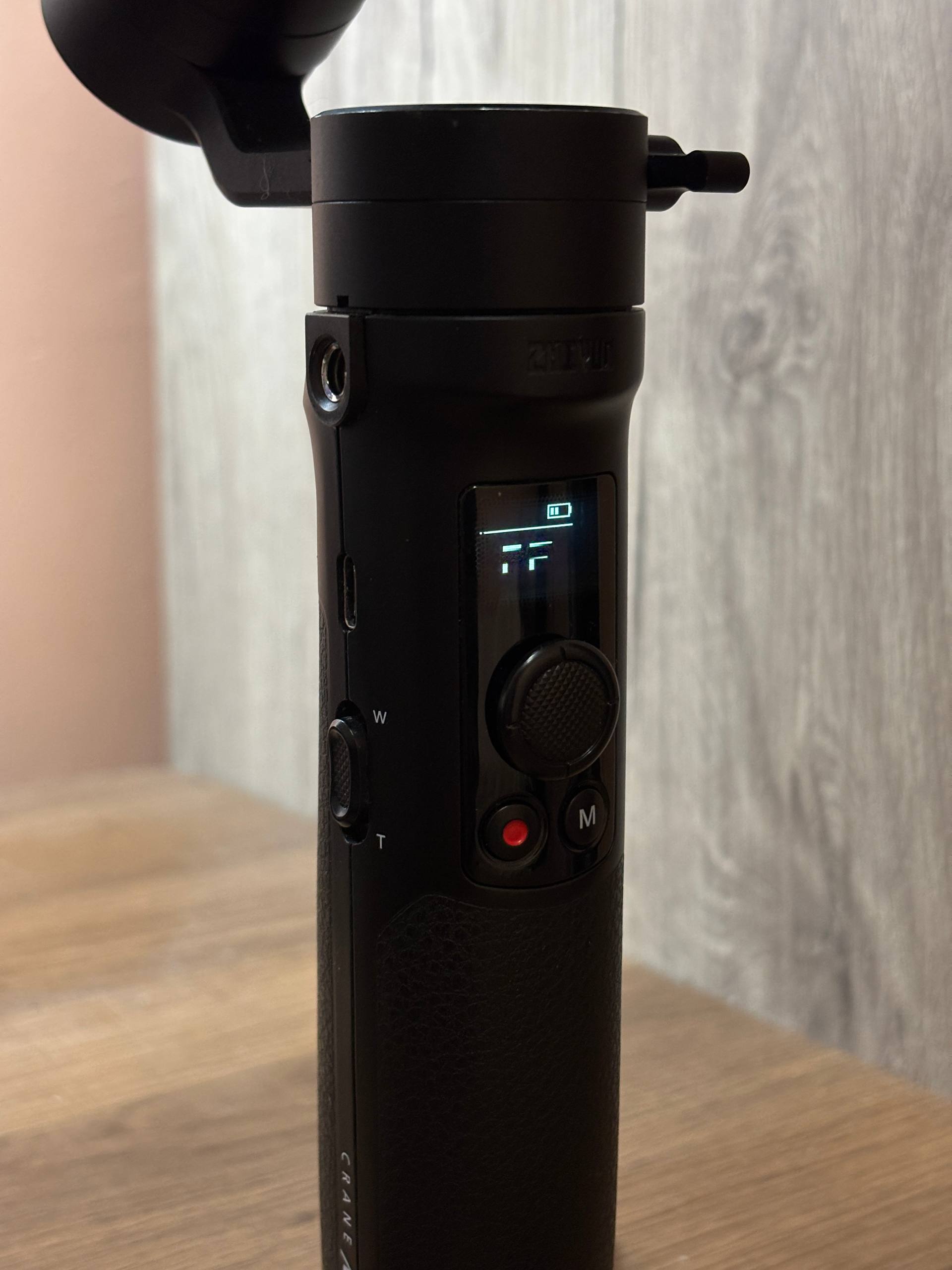 Canon EOS M50 Kit (15-45mm) + стабилизатор Zhiyun Crane M2