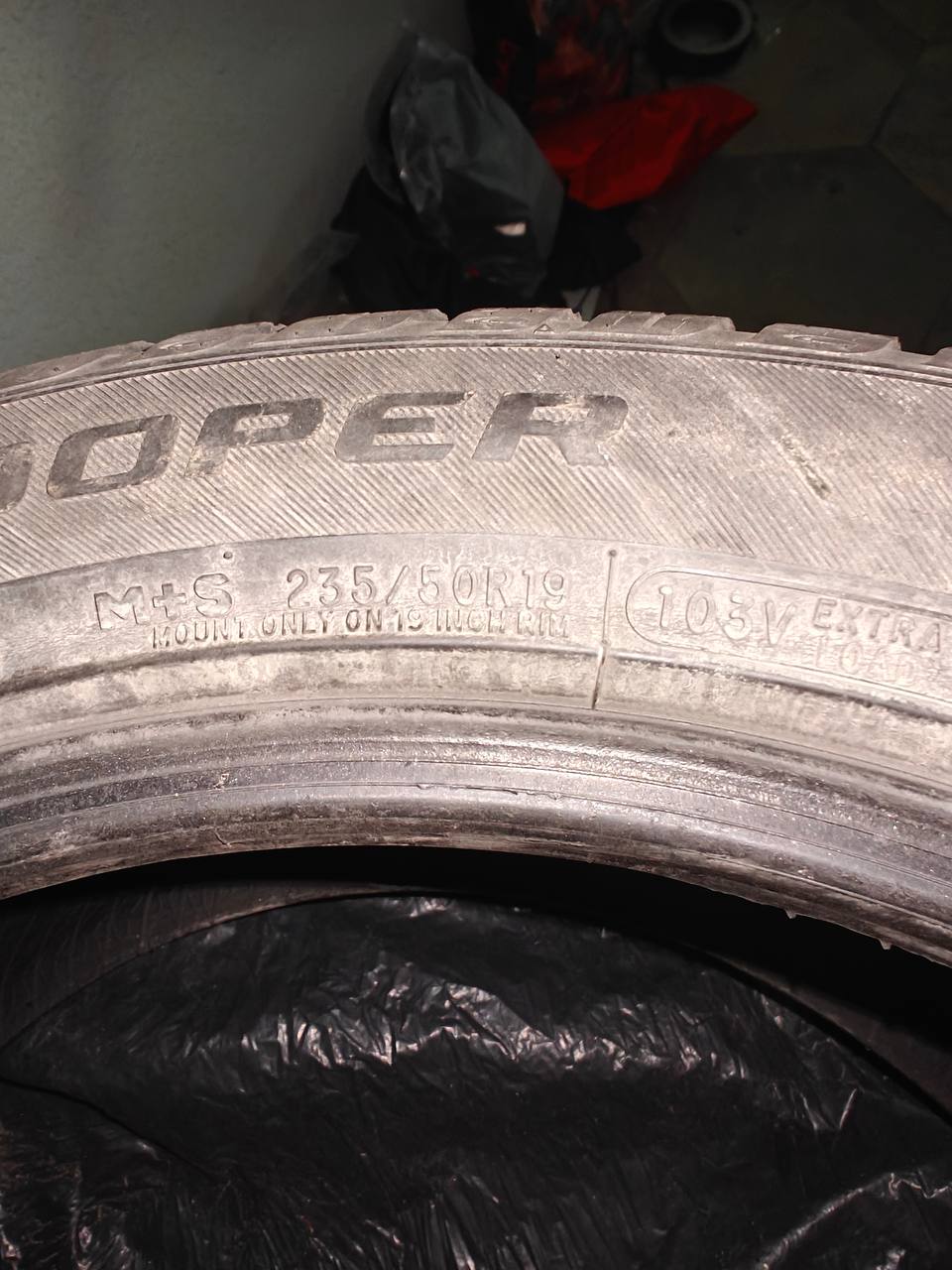 Зимние шины Cooper 235/50 R19 M+S 103V XL, комплект