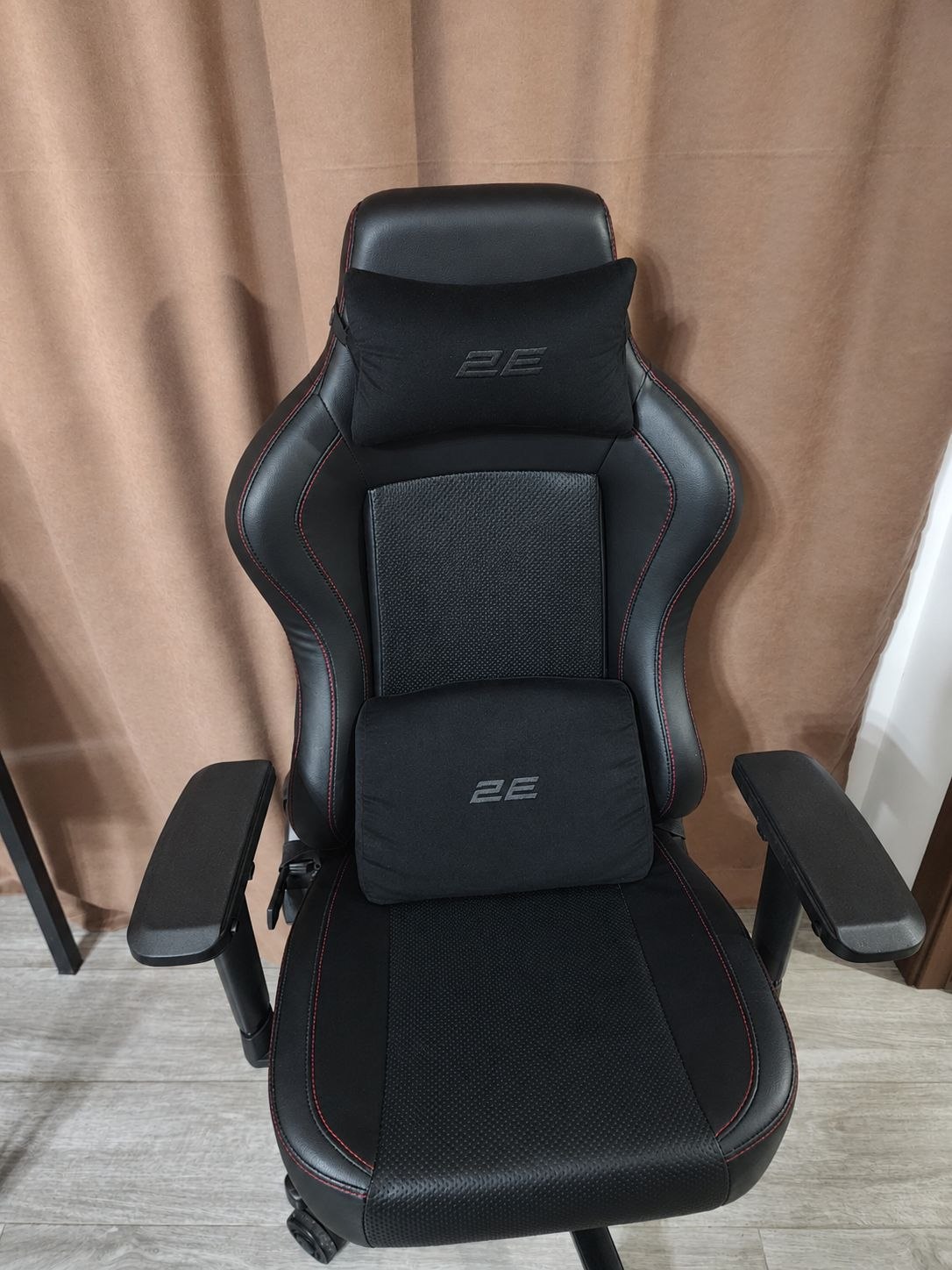 Игровое кресло BASAN