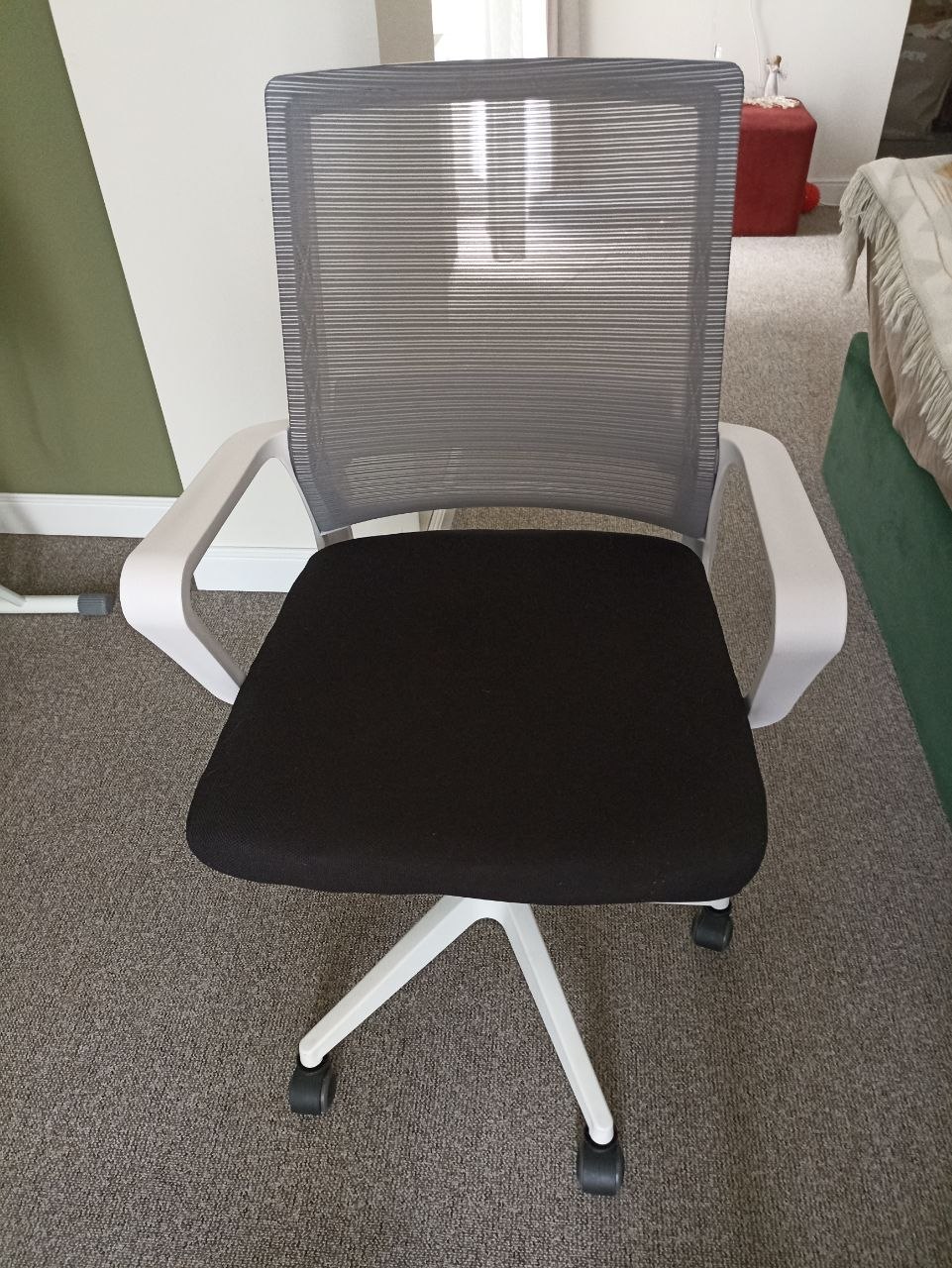 Офисное кресло