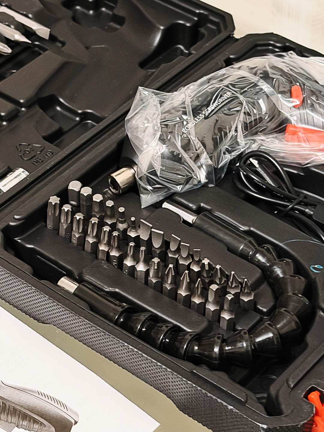 Набор инструментов (трещетка+головки)