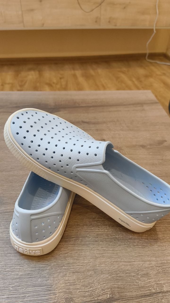 Native обувь светло-голубая, размер 10US