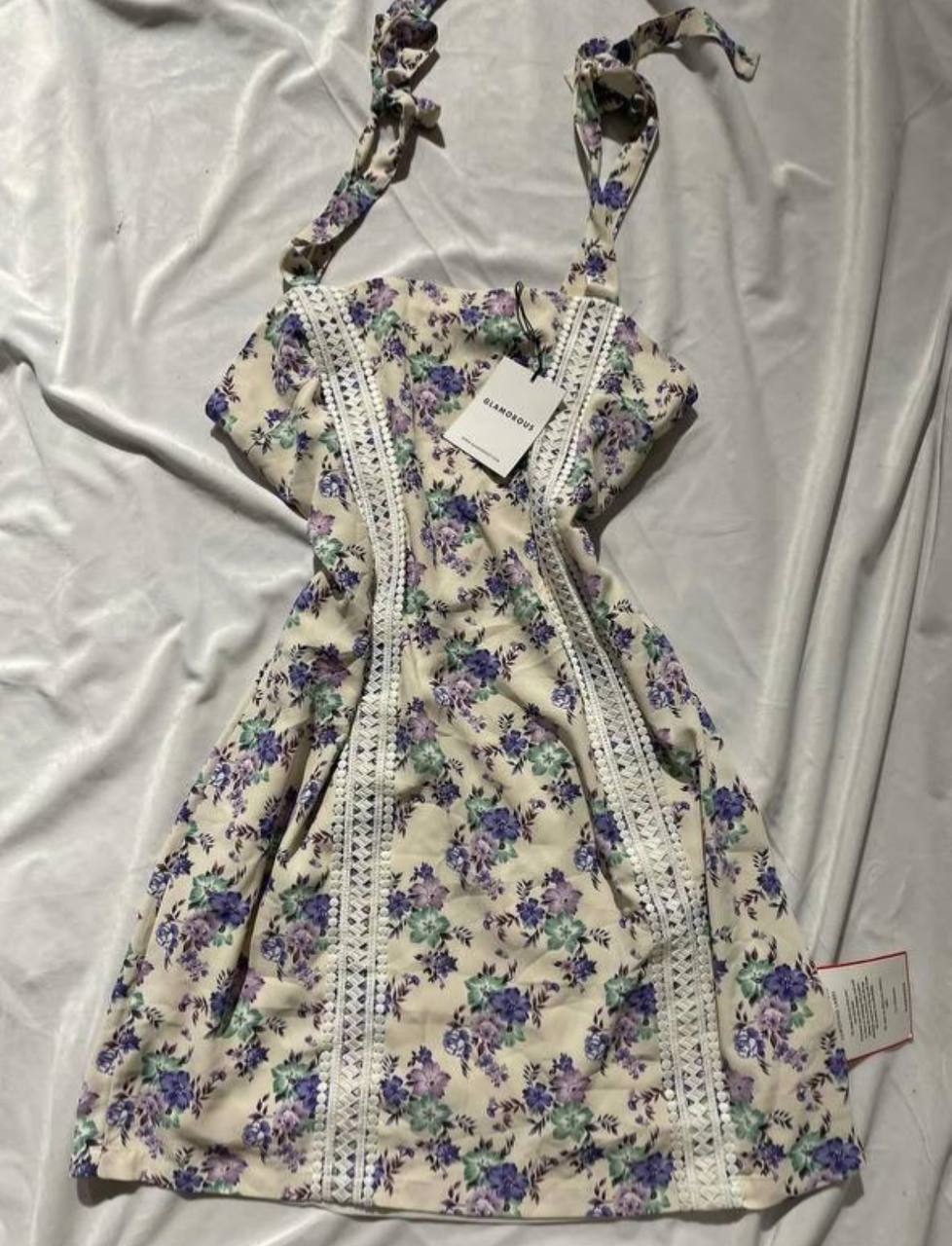 Платье Glamorous