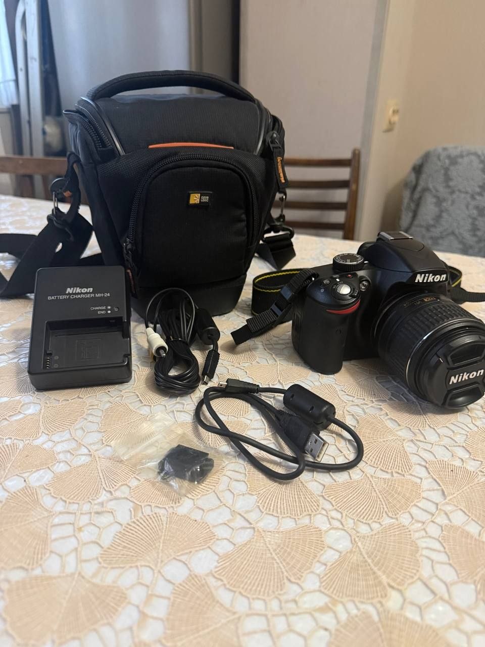 Nikon D3200 фотоаппарат с комплектом