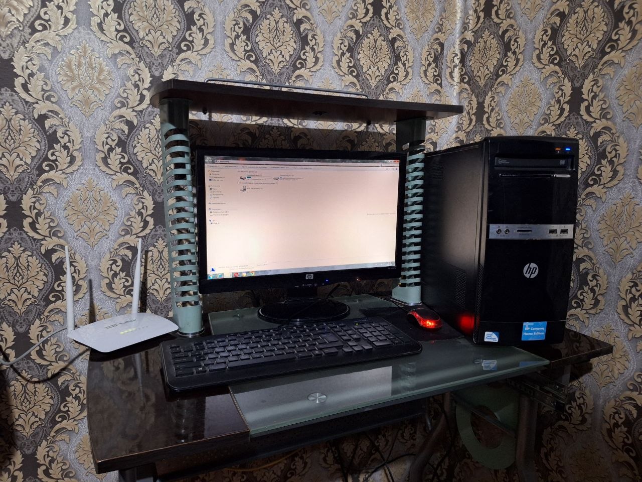 Компьютер + монитор + стол