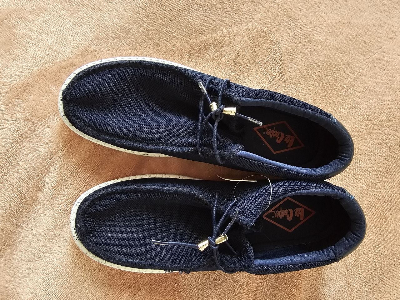 Saucony кроссовки новые 38 размер