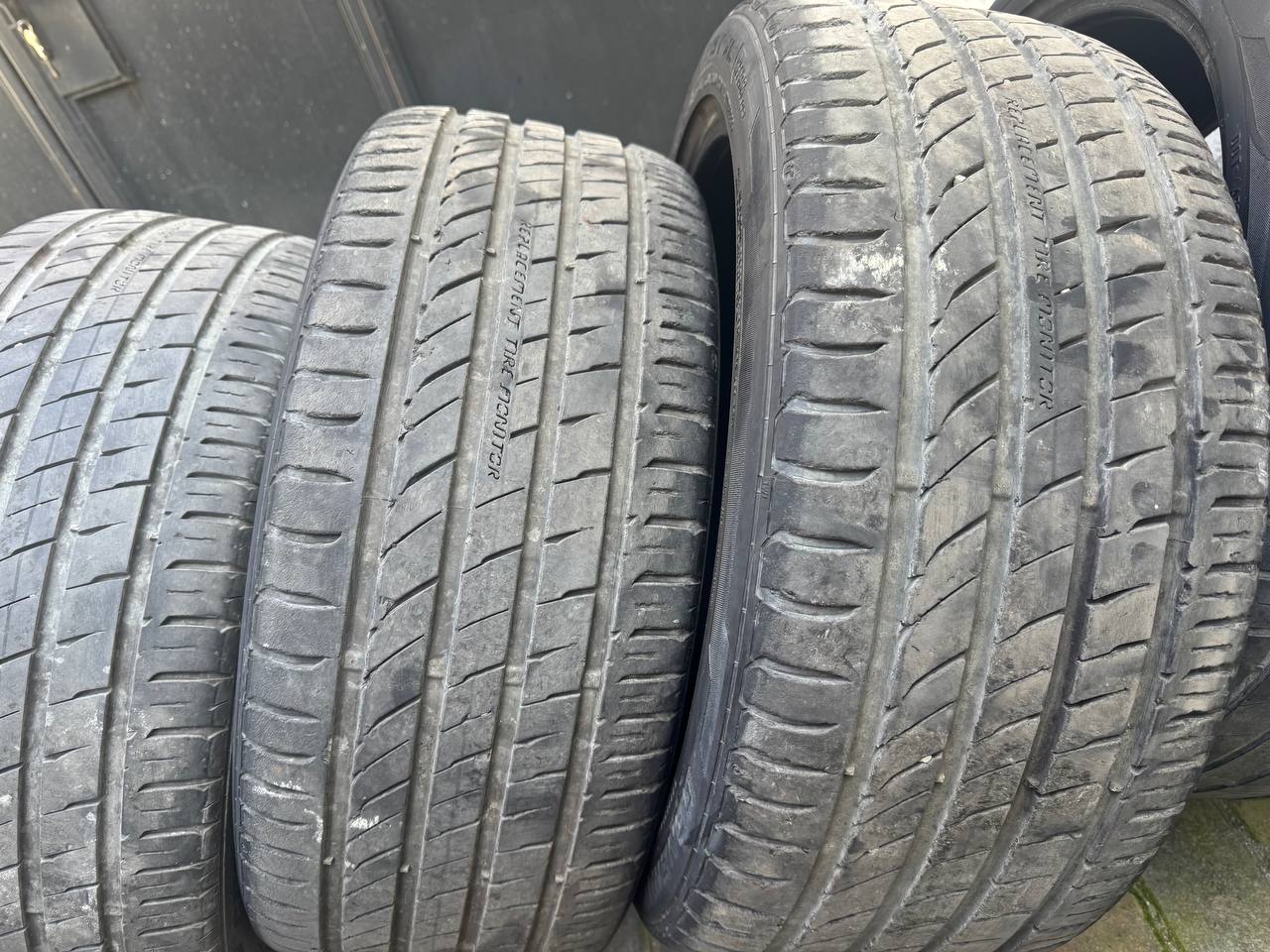 Комплект летней резины 245/40 R19