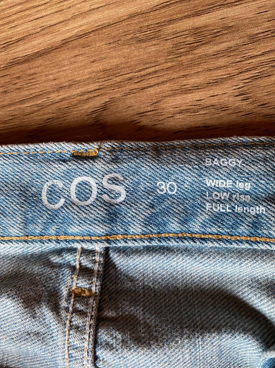 Джинсы COS свободные, размер 30