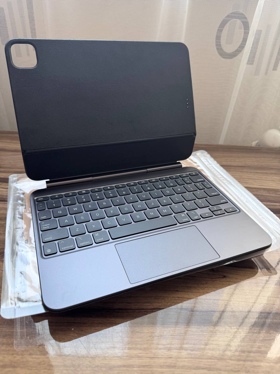 Magic Keyboard для iPad Pro 11 inch M4, M5