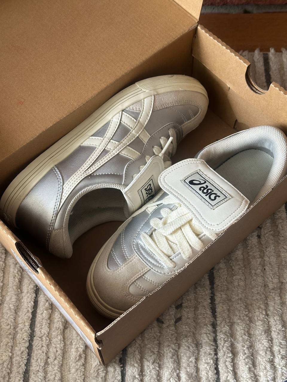 Кроссовки Asics Aaron 2