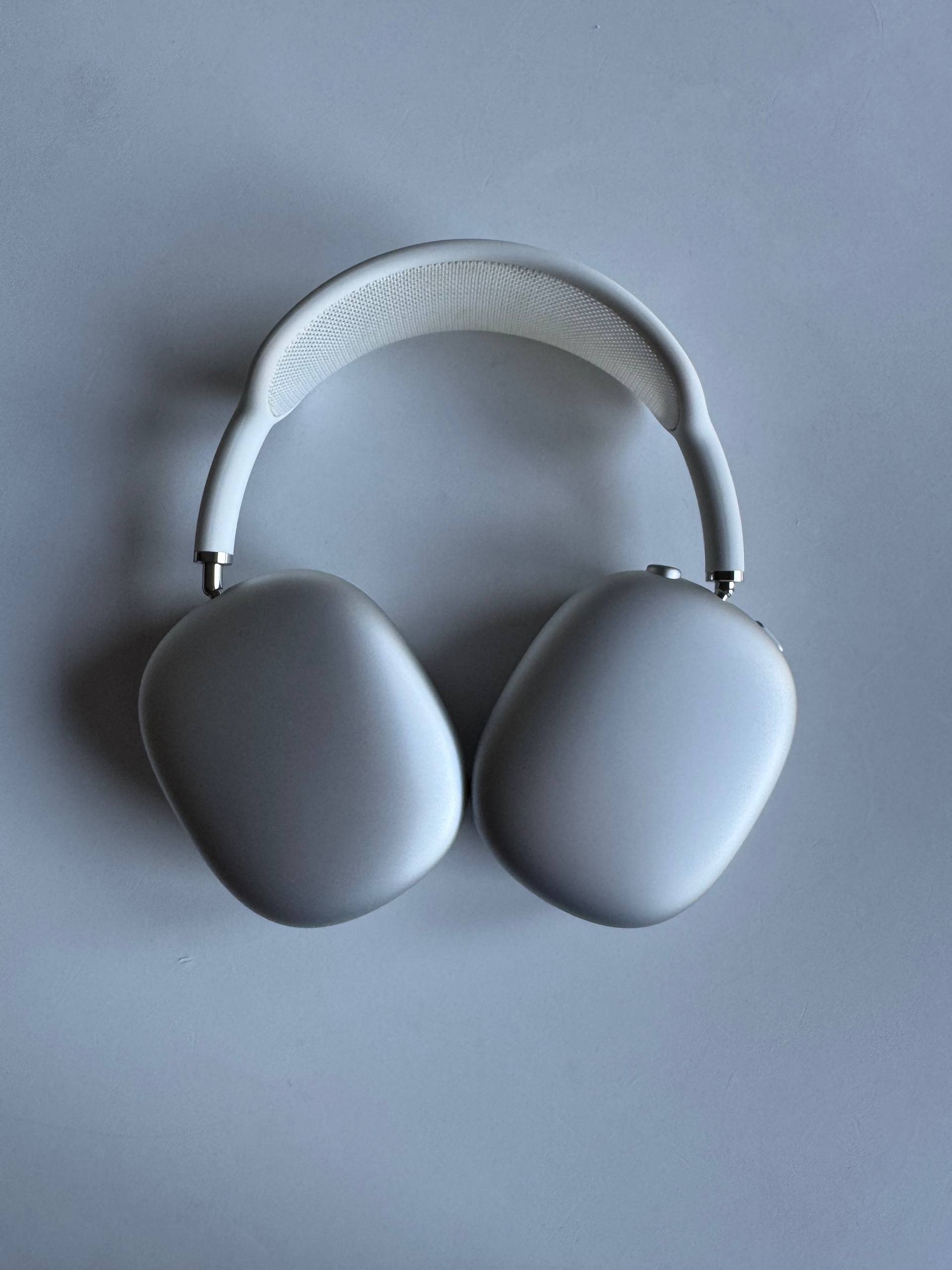 Apple AirPods Max (Silver), модель A2096