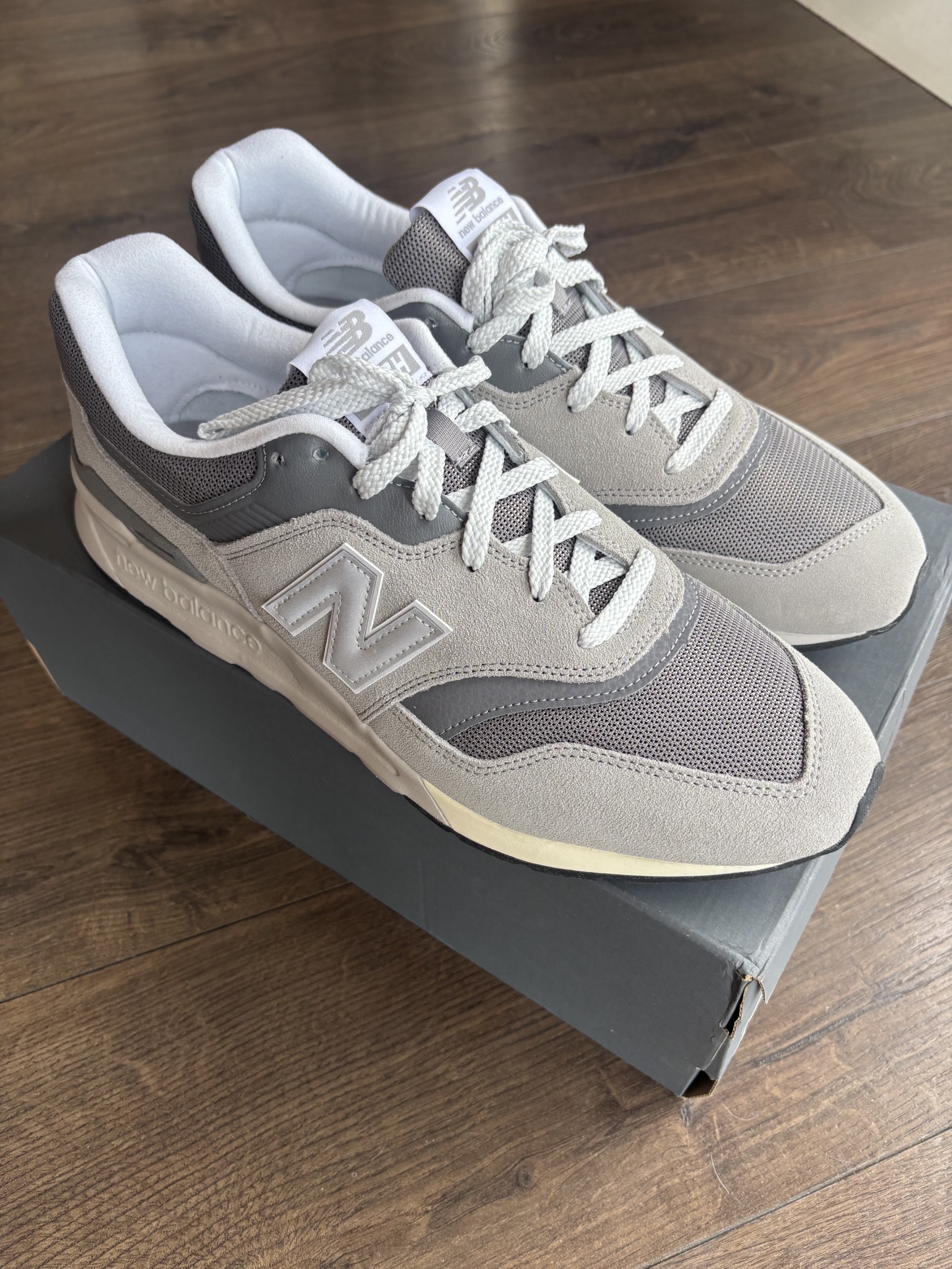 New Balance 997H