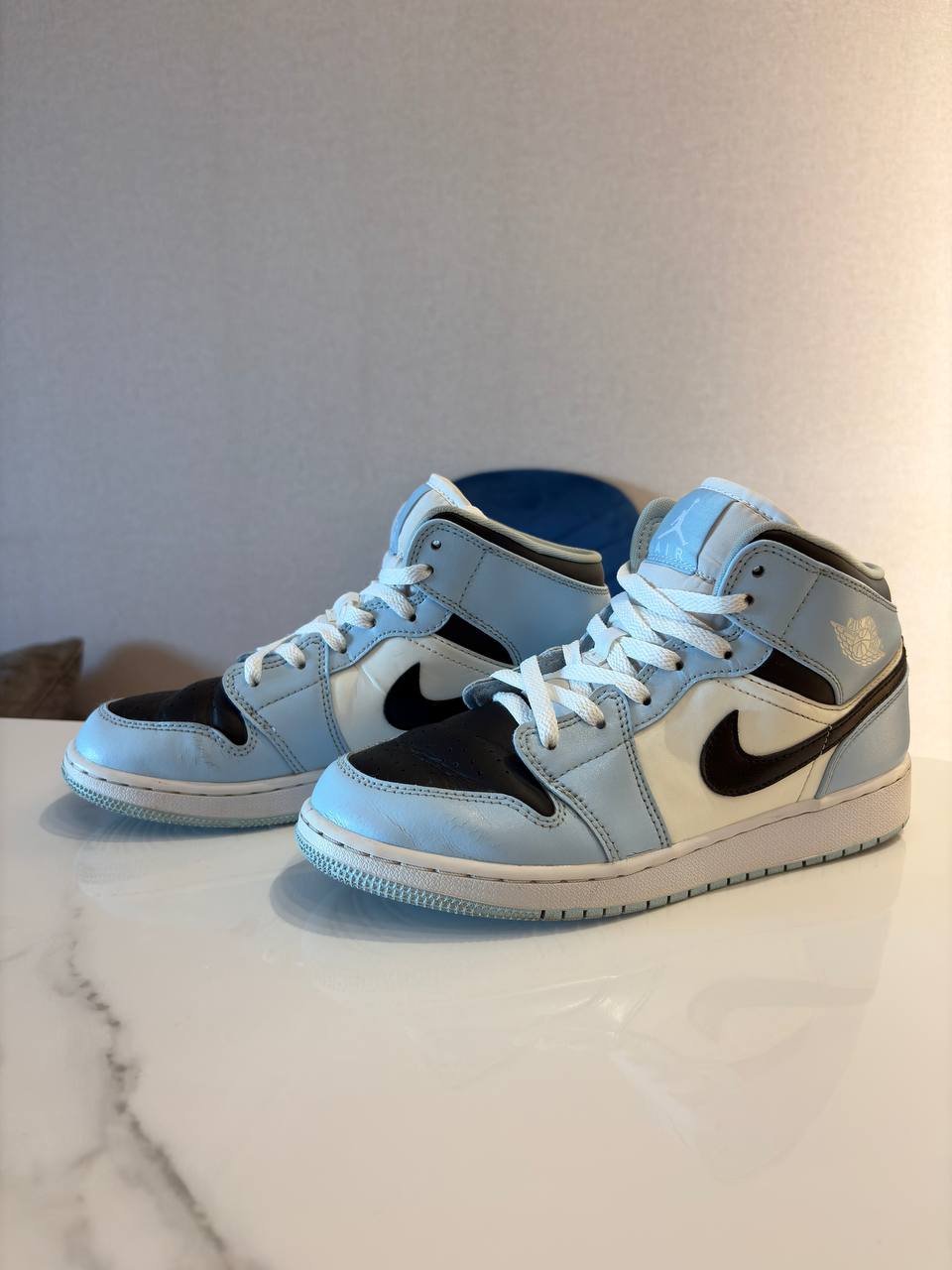 Кроссовки Air Jordan 1 Mid Ice Blue / Black / White