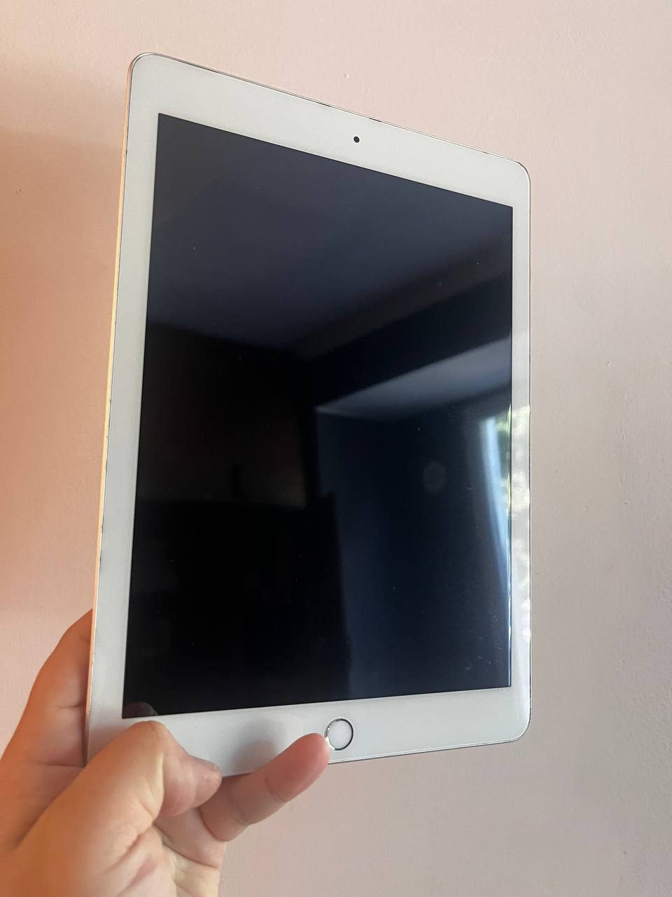 iPad 6 поколения (A1893) 32Gb с чехлом и стилусом