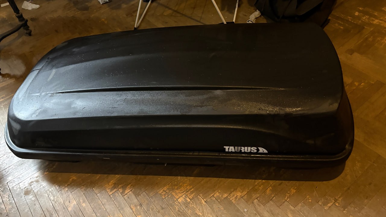 Автобокс Taurus 600, карбон, 600 литров