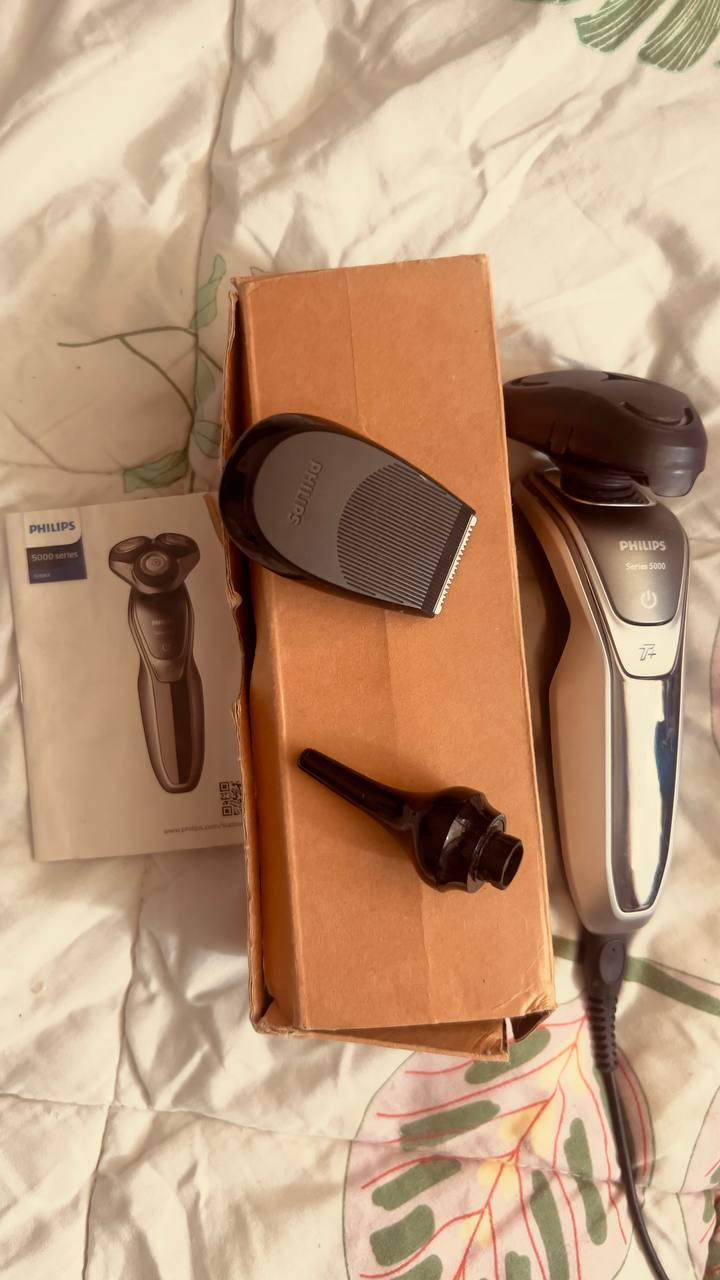 Электробритва Philips 5000 series с турбо режимом