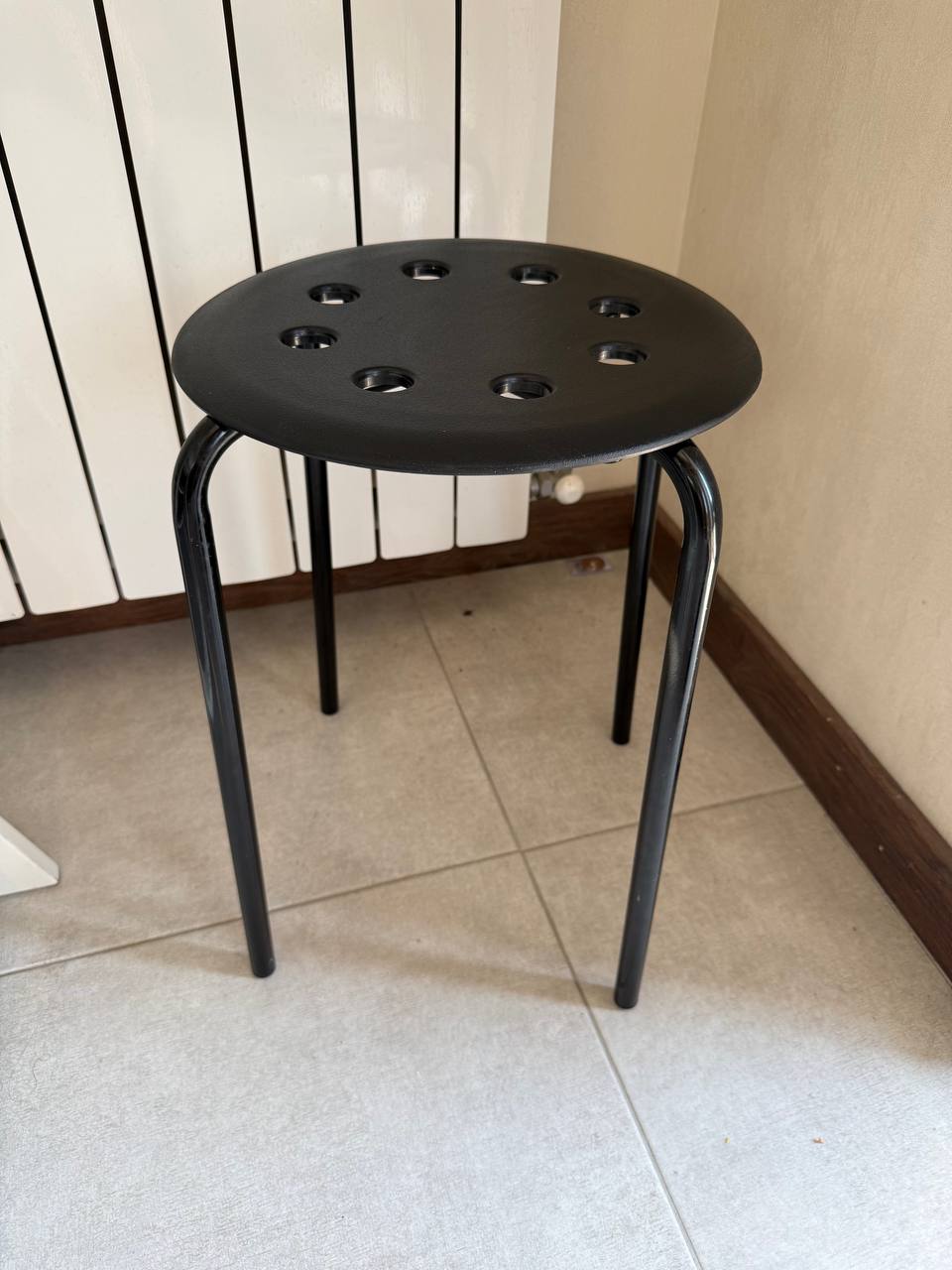 Табуретка IKEA Marius